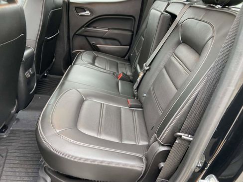 Used 2020 GMC Canyon Denali image 4