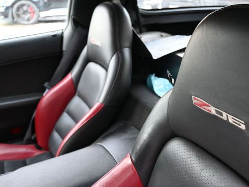 Used 2008 Chevrolet Corvette Z06 w/ Preferred Equipment Group image 17