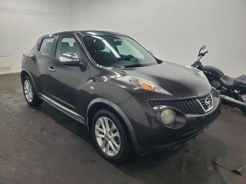 Used 2013 Nissan Juke S w/ Chrome Pkg image 3