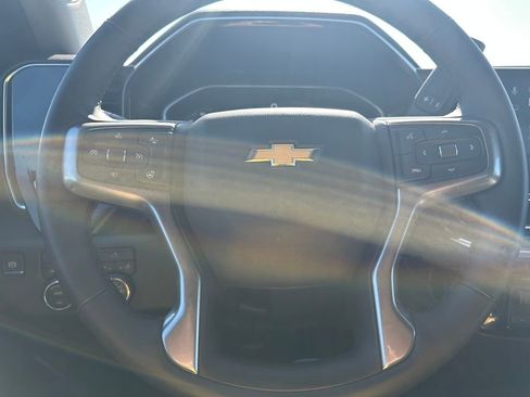 Used 2025 Chevrolet Silverado 2500 LT w/ Convenience Package AWD/4WD image 24