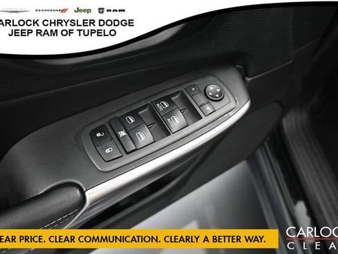 Used 2021 Jeep Cherokee Latitude FWD image 15