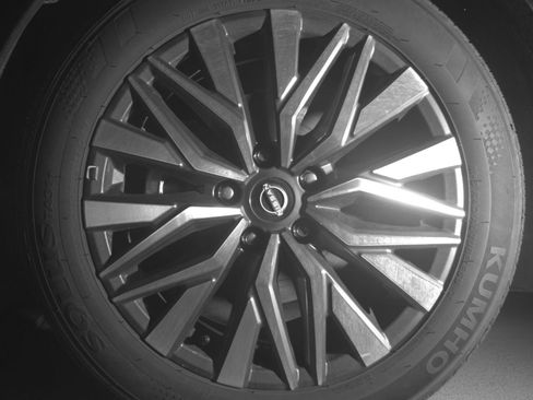 Used 2025 Nissan Altima 2.5 SV FWD image 14
