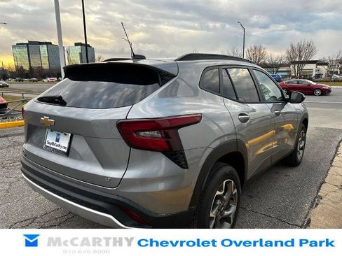 New 2025 Chevrolet Trax LT image 6