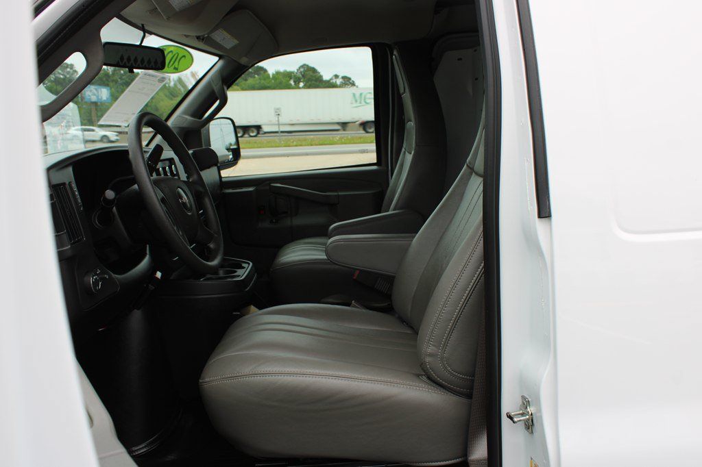 Used 2025 GMC Savana 2500 Extended w/ Driver Convenience Package RWD image 25