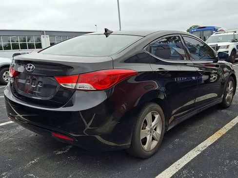 Used 2013 Hyundai Elantra GLS w/ Preferred Pkg FWD image 6