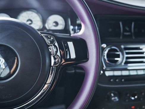 Used 2020 Rolls-Royce Wraith RWD image 42