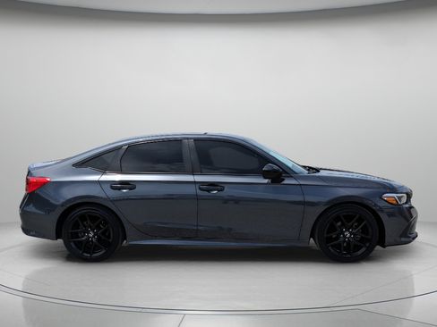 Used 2023 Honda Civic Sport image 9