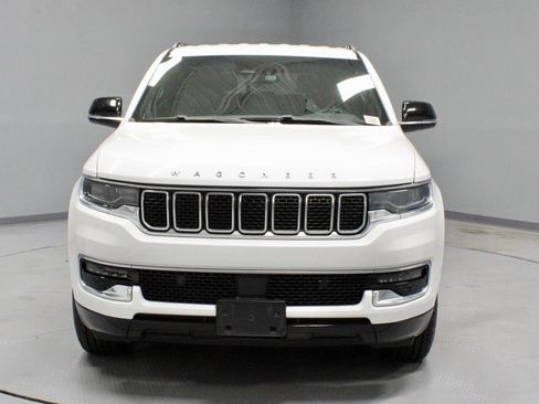Used 2023 Jeep Wagoneer 2WD image 7