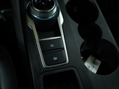 Used 2023 Ford Escape SE w/ Class II Trailer Tow Package image 30