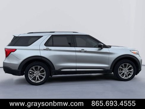 Used 2022 Ford Explorer Limited image 2