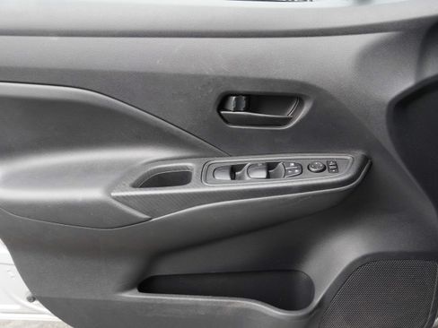 Used 2020 Nissan Versa S FWD image 28