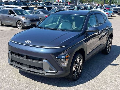 Used 2025 Hyundai Kona SEL AWD/4WD image 32