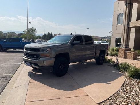 Used 2017 Chevrolet Silverado 1500 LT w/ All Star Edition AWD/4WD image 8