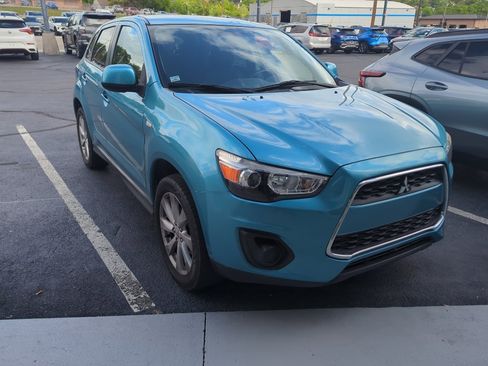 Used 2013 Mitsubishi Outlander Sport ES FWD image 2