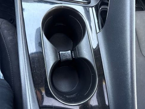 Used 2021 Hyundai Elantra SEL w/ Convenience + Premium Package image 17