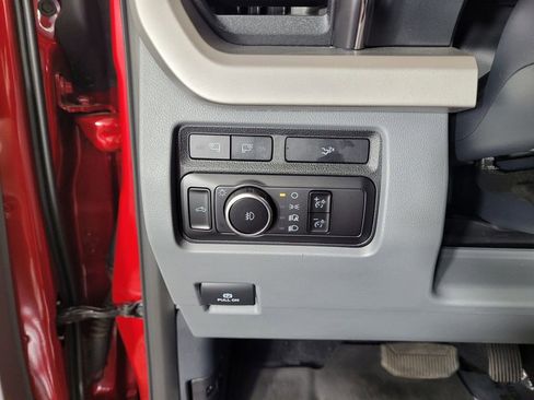 Used 2023 Ford F250 XLT w/ XLT Premium Package AWD/4WD image 15