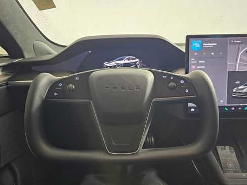 Used 2022 Tesla Model S image 26