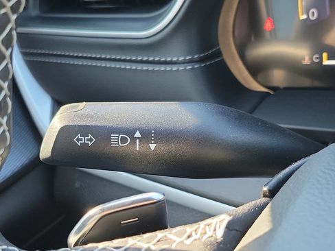 New 2025 Jeep Grand Cherokee Laredo image 17