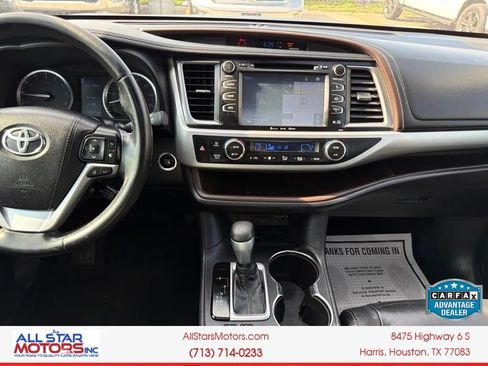 Used 2018 Toyota Highlander XLE FWD image 23