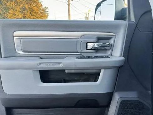 Used 2017 RAM 2500 Big Horn image 18