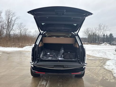 New 2026 Land Rover Range Rover SE AWD/4WD image 8