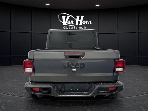 Used 2026 Jeep Gladiator Sport AWD/4WD image 12