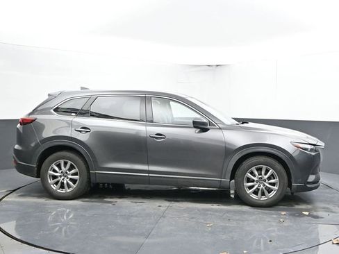 Used 2018 MAZDA CX-9 Touring image 11