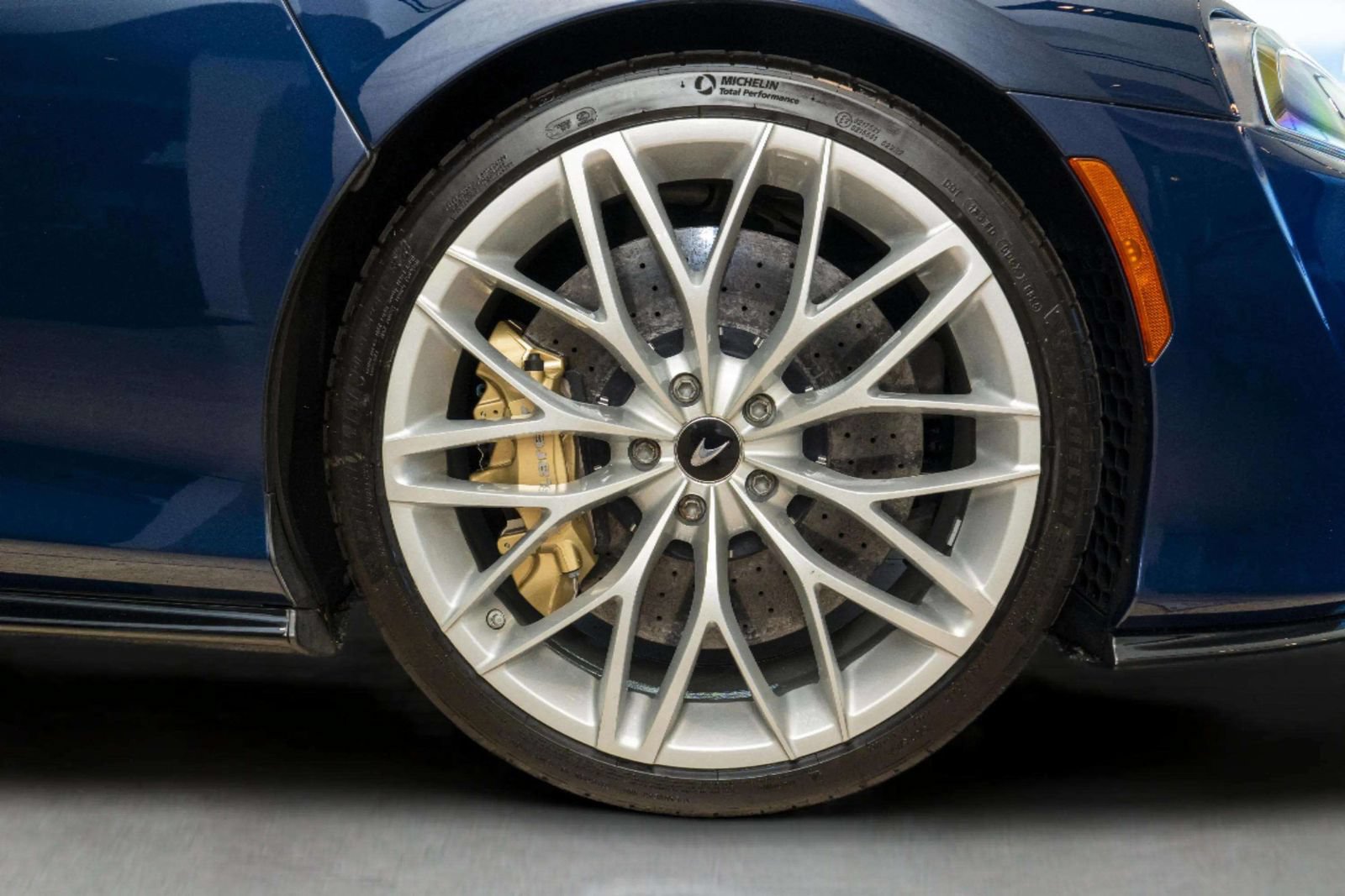 Used 2023 McLaren GT RWD image 35