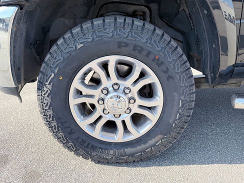 Used 2017 RAM 2500 Laramie image 32