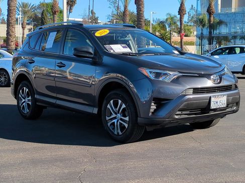 Used 2016 Toyota RAV4 LE image 3