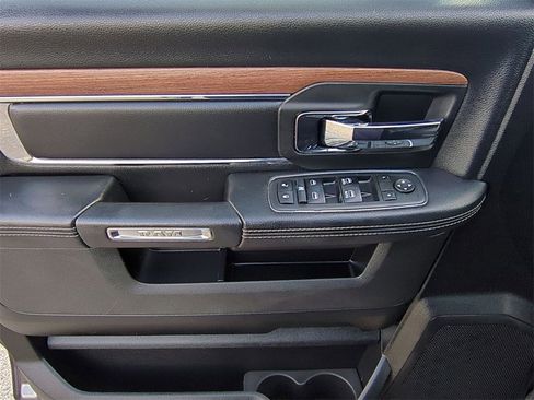 Used 2017 RAM 1500 Laramie w/ Convenience Group image 14