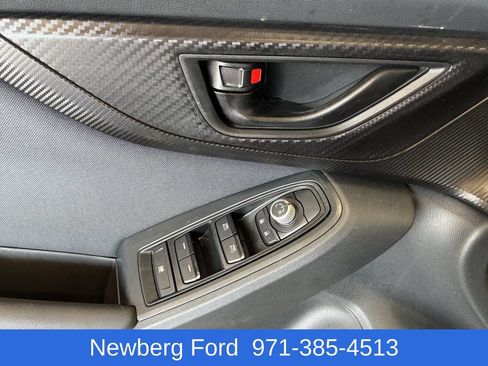 Used 2023 Subaru Crosstrek 2.0i Premium AWD/4WD image 11
