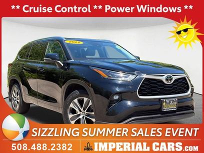 Used 2021 Toyota Highlander XLE