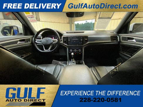 Used 2020 Volkswagen Atlas Cross Sport SEL Premium AWD/4WD image 2