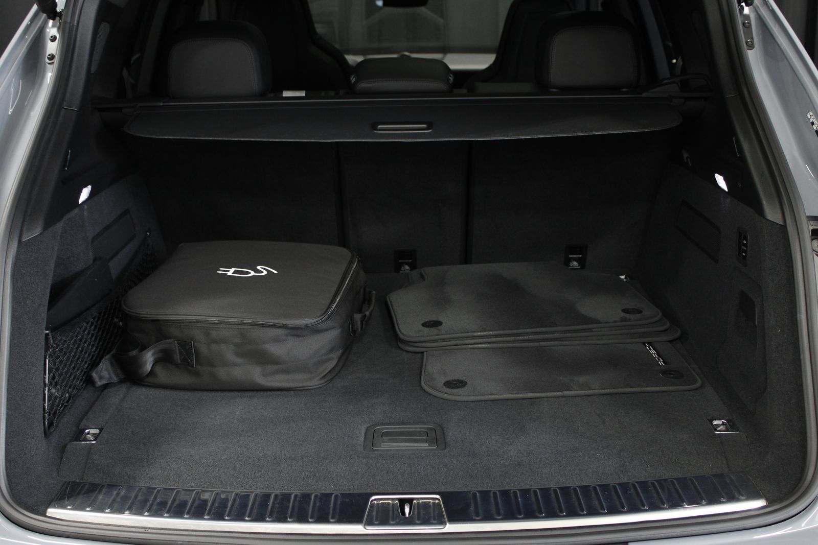 Certified 2026 Porsche Cayenne E-Hybrid AWD/4WD image 17