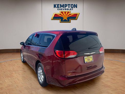 Used 2023 Chrysler Voyager LX image 6