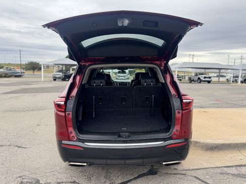 Used 2020 Buick Enclave Essence w/ Sport Touring Edition image 6