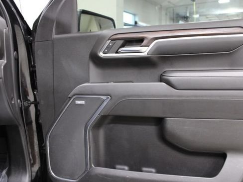 Used 2022 GMC Sierra 1500 SLT w/ SLT Convenience Package AWD/4WD image 26