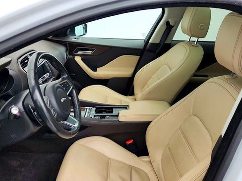 Used 2018 Jaguar F-PACE Prestige image 21