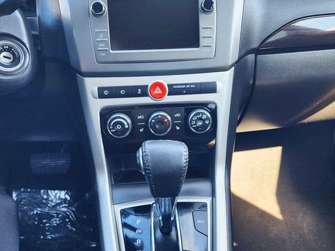 Used 2014 Chevrolet Captiva Sport LT w/ Convenience Package image 28