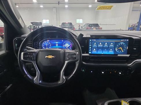 Used 2024 Chevrolet Silverado 2500 LTZ AWD/4WD image 10
