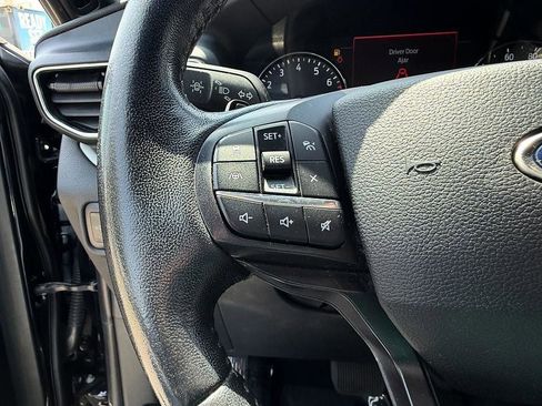 Used 2020 Ford Explorer XLT w/ Equipment Group 202A RWD image 25