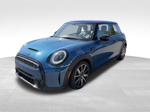 Used 2022 MINI Cooper S w/ Driver Assistance Package FWD image 4