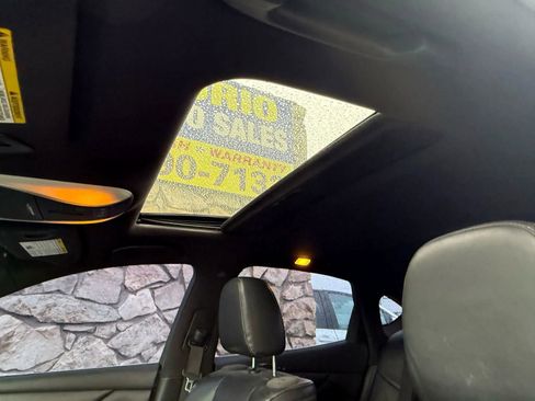 Used 2017 INFINITI Q70 3.7 w/ Technology Package image 11