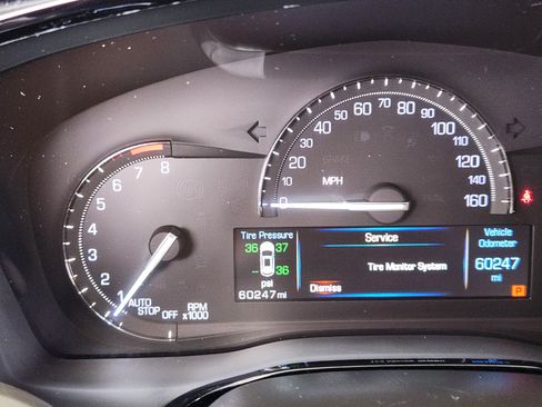 Used 2019 Cadillac XT5 Luxury FWD image 17