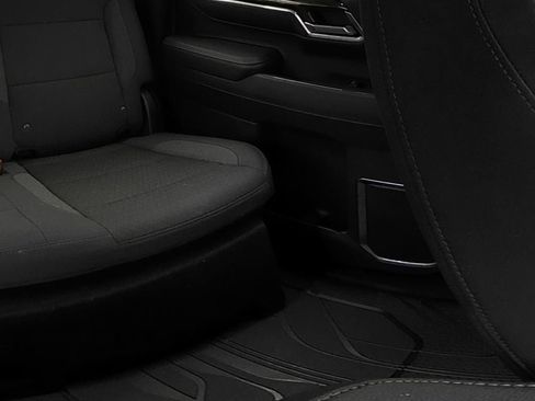 Used 2025 Chevrolet Silverado 1500 LT RWD image 14