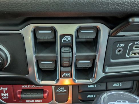 New 2026 Jeep Gladiator Sport image 26