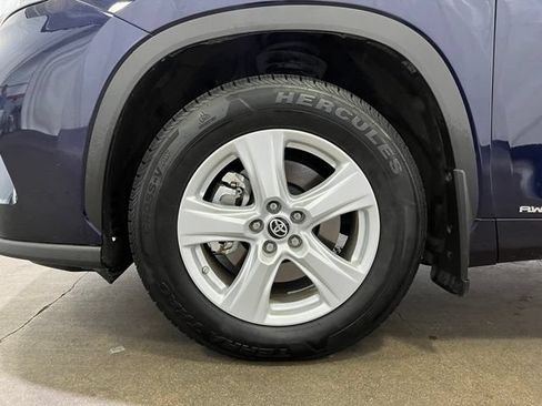 Certified 2021 Toyota Highlander LE AWD/4WD image 25