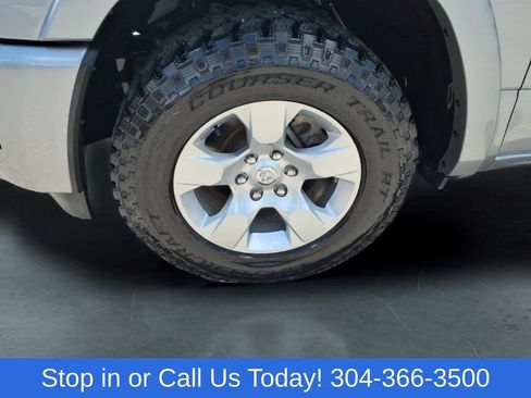 Used 2025 RAM 1500 Big Horn AWD/4WD image 9