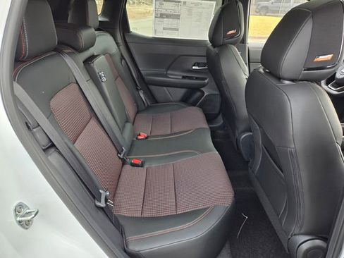 New 2026 Nissan Kicks SR w/ SR Premium Package FWD image 11